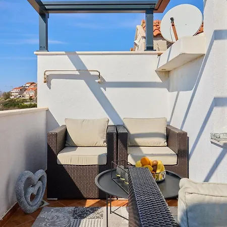 Studio Elezovic Gostinjska kuća 2*